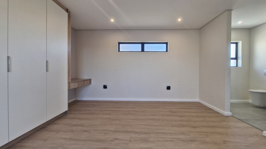 3 Bedroom Property for Sale in Country Club Western Cape